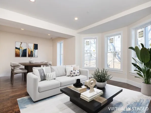 9 Monument Sq APT 3, Charlestown, MA 02129