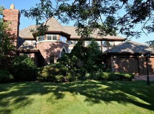 8301 S Park Ave, Burr Ridge, IL 60527