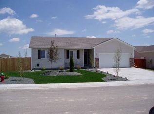 4067 Summerset Dr, Cheyenne, WY 82009