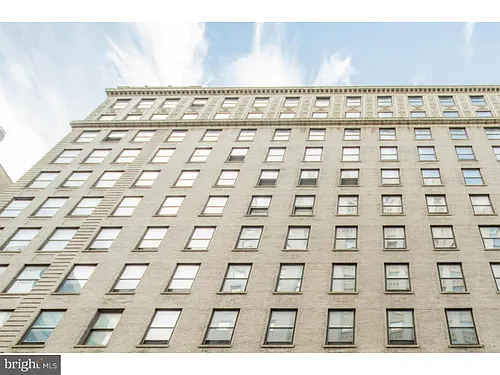 1600-2 Walnut St Photo 1