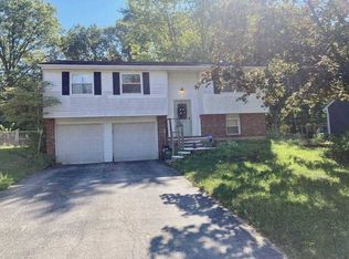 1453 W Shore Dr, Lima, OH 45805
