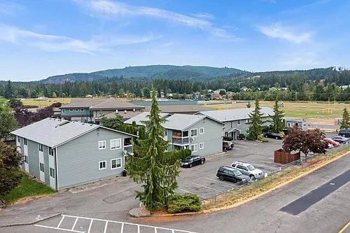 Village Glen Apartments Photo 1 Village Glen Apartments Photo 1