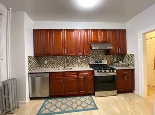 2038 149th St, Whitestone, NY 11357