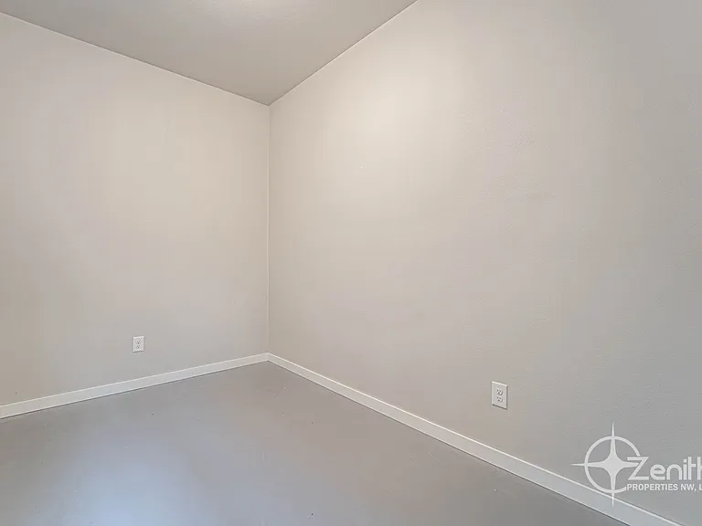 14425 NE 22nd Ave — Photo 26