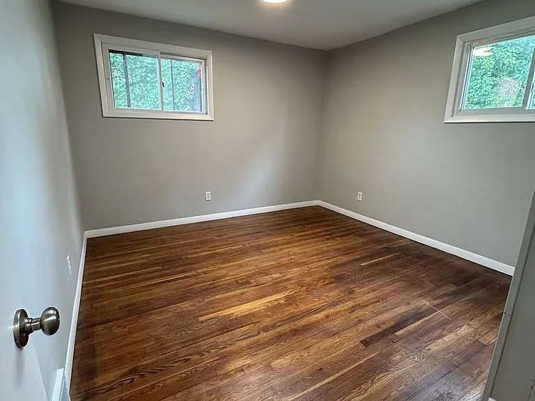 683 Walton Ave — Photo 11