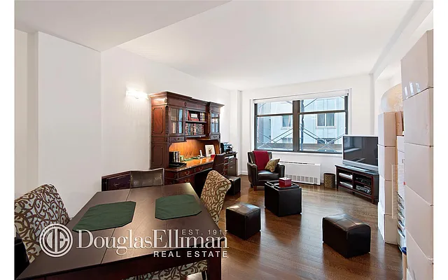 Rented by Douglas Elliman | media 21