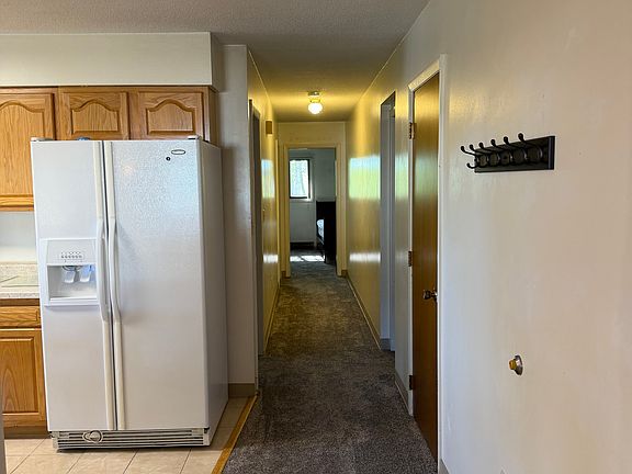 5th image of 1005 W Bluff St APT 1