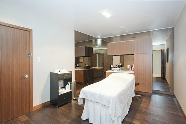 Rented by AA Management | media 14