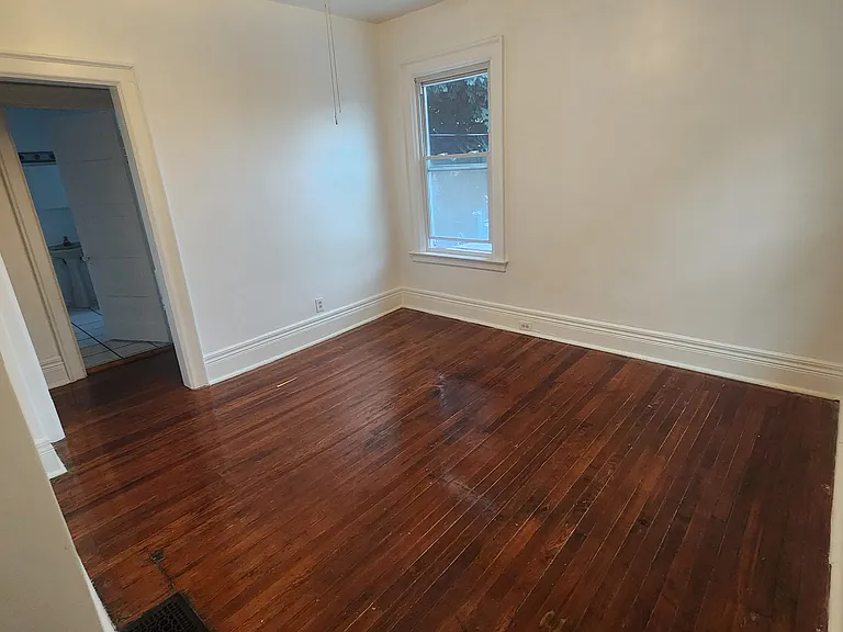 642 Elmwood Ave #2 — Photo 8