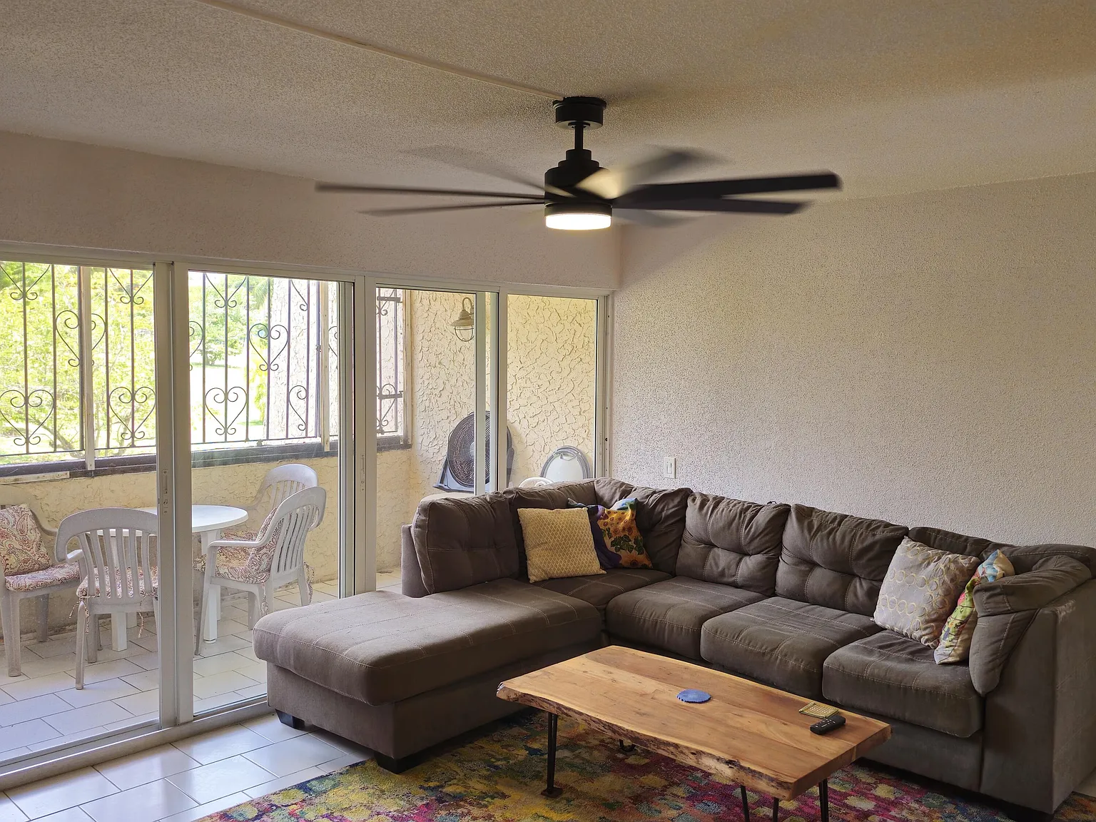 2 bed, 1200 sqft, $2,250 — Photo 4