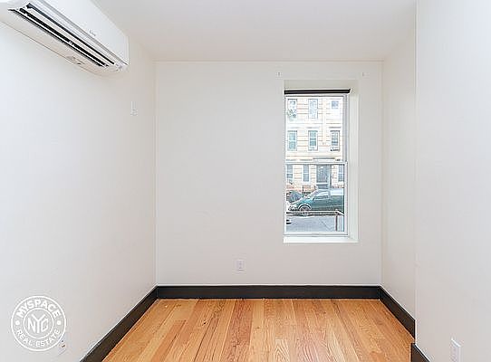 5th image of 1662 Woodbine St #1A