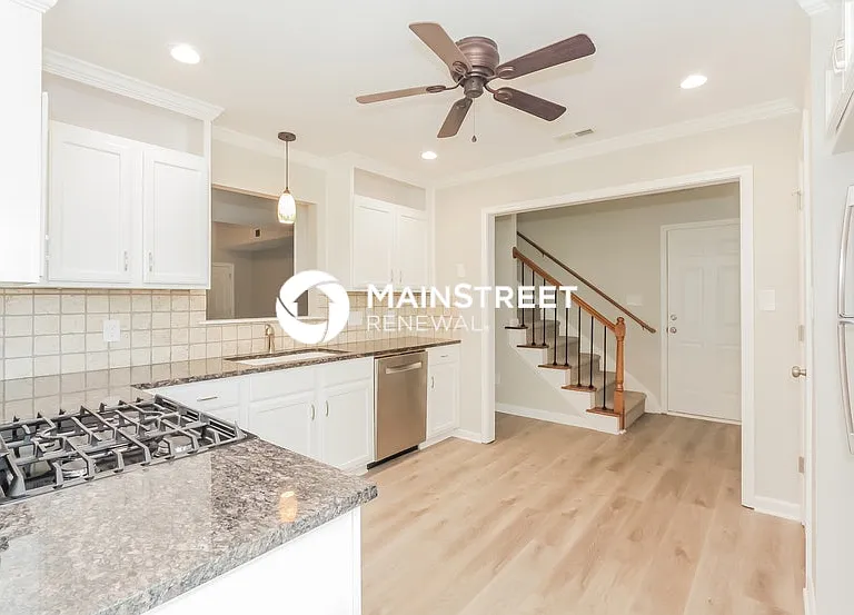 8106 Sheckler Ln — Photo 8