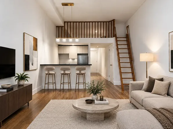 213 E 37th St, New York, NY