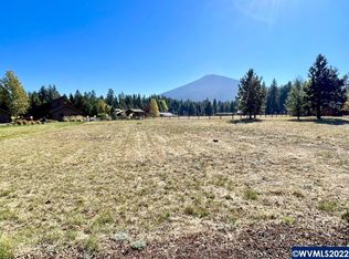 13623 SW Meadow View Dr, Camp Sherman, OR 97730