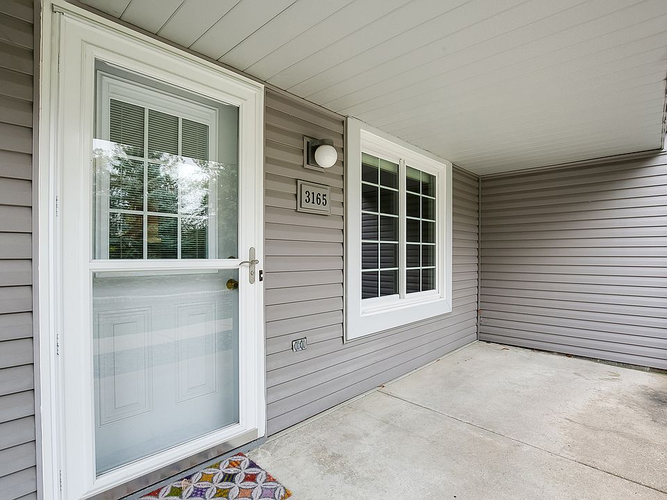 1st image of 3165 Manitou Dr #6