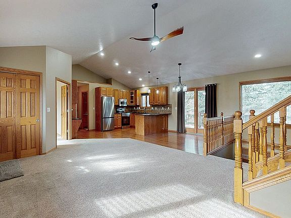 4th image of 27335 Ridgeway Rd