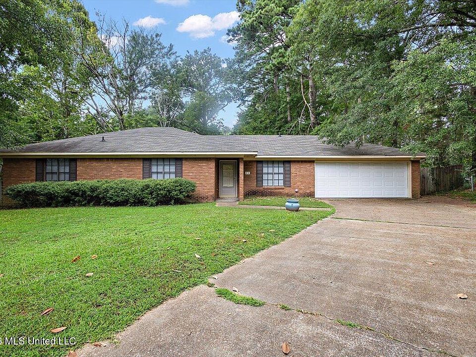 1st image of 44 Sunline Ct