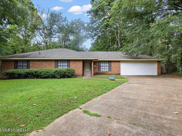 44 Sunline Ct, Brandon, MS 39042