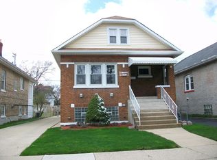 4132 Amelia Ave, Lyons, IL