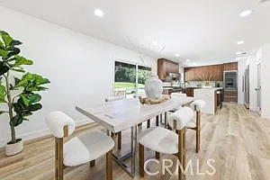 211 Deborah Ct — Photo 6