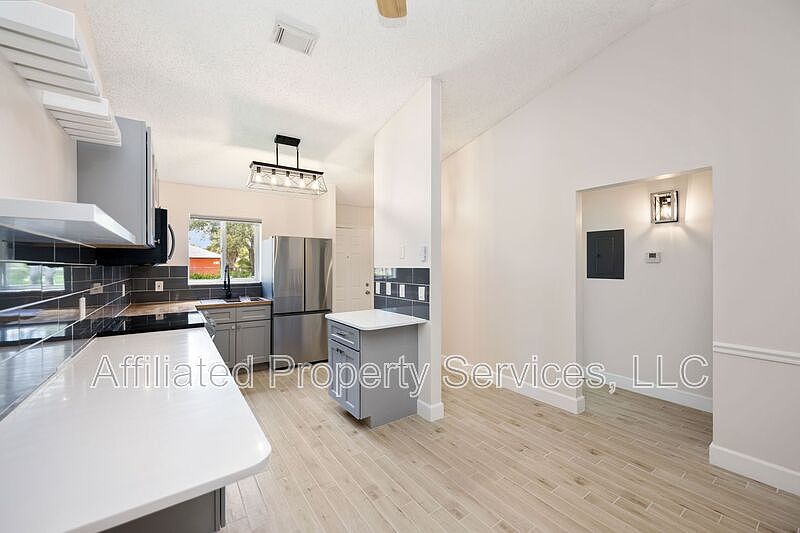 1st image of 5214 Stacy St #22