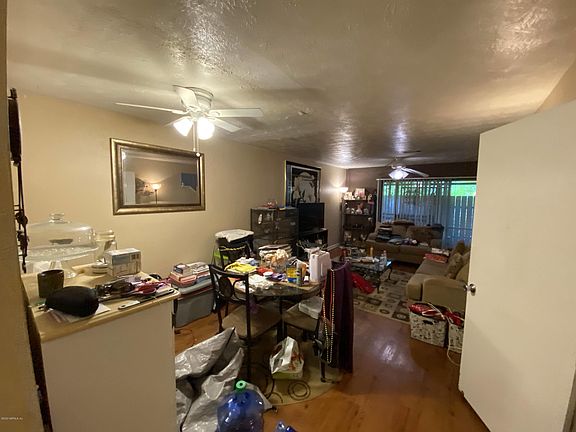 4th image of 1200 Bretta St APT 17