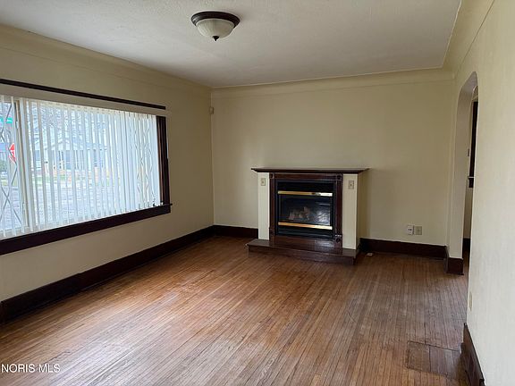 4th image of 4248 Caroline Ave