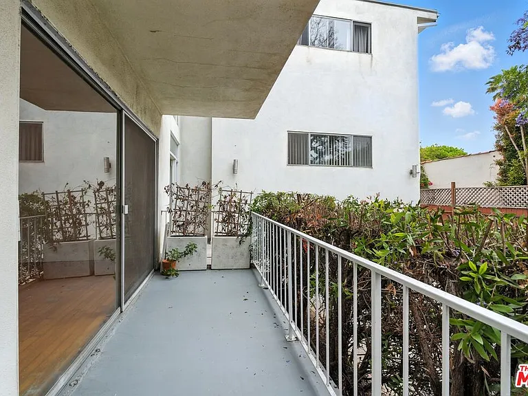 1230 Princeton St #3 — Photo 10