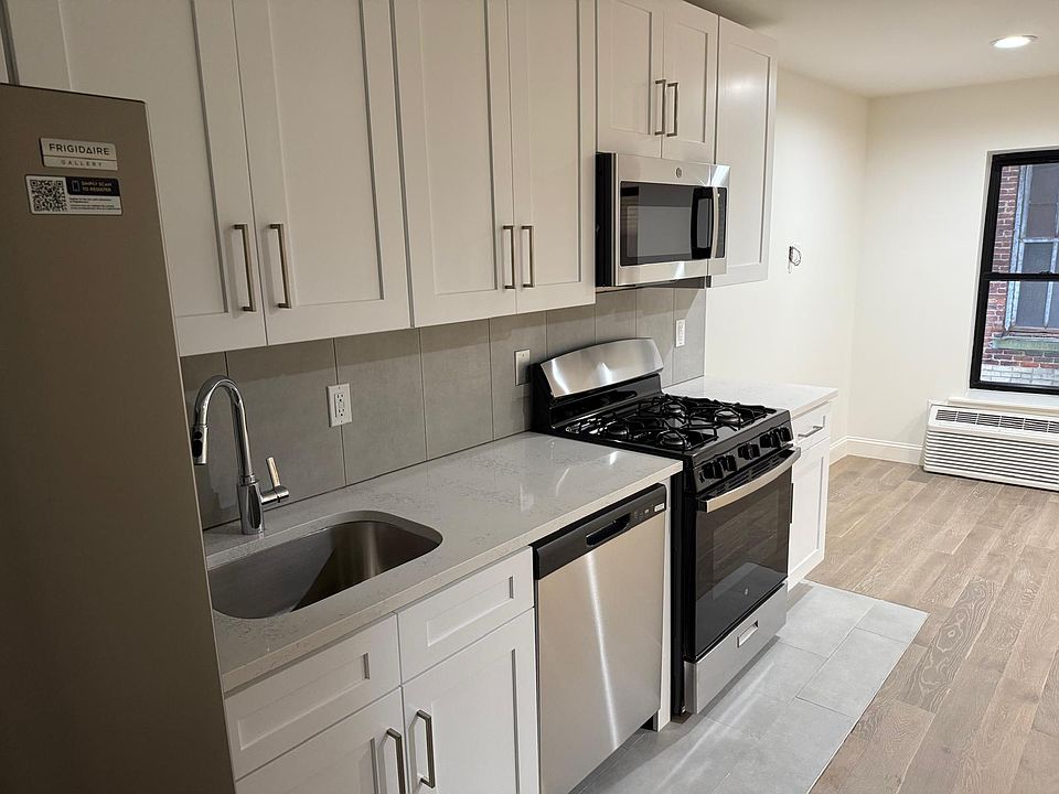 1st image of 186 Market St #302