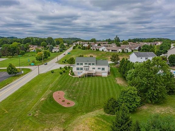 5th image of 700 Muirfield Dr