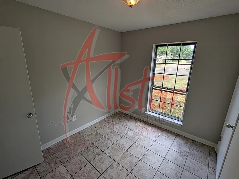 2920 Valleybrook Rd — Photo 11
