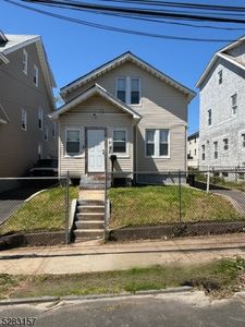 27 Huntington Ter, Newark, NJ, 07112