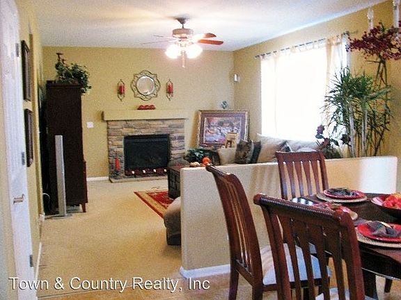 4th image of 450 Winebrook Way