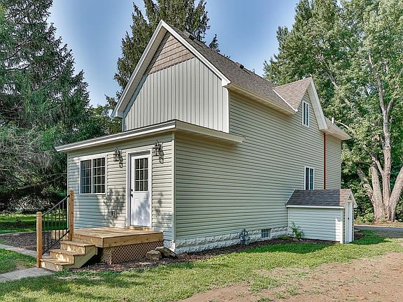4th image of 39070 8th Ave
