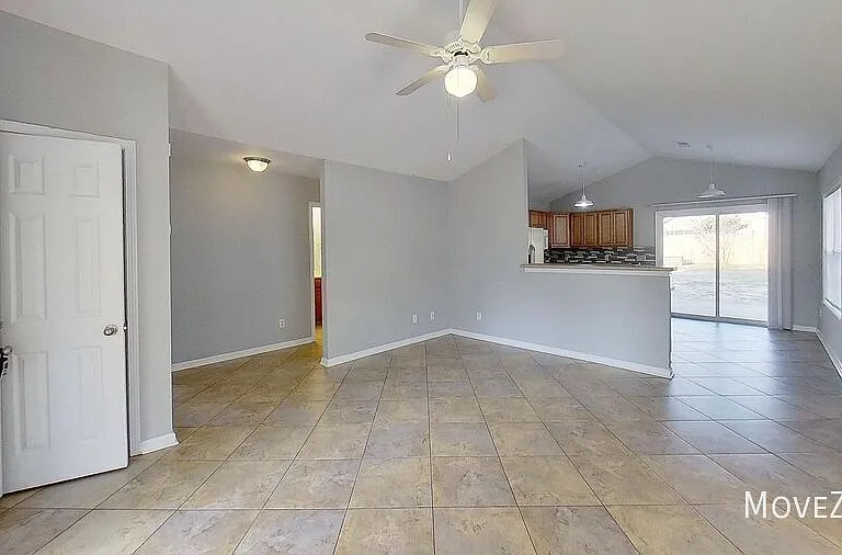 2034 Monroe St — Photo 31