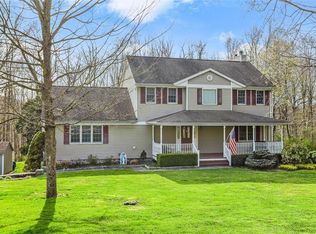 20 Lakeview Rd, Carmel, NY 10512