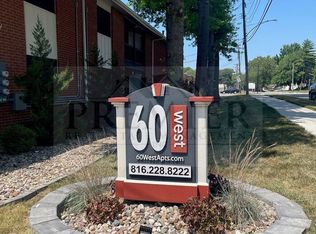 6053 Barton St, Shawnee, KS 66203