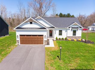 2219 Venita Monet Trl, Ontario, NY 14519