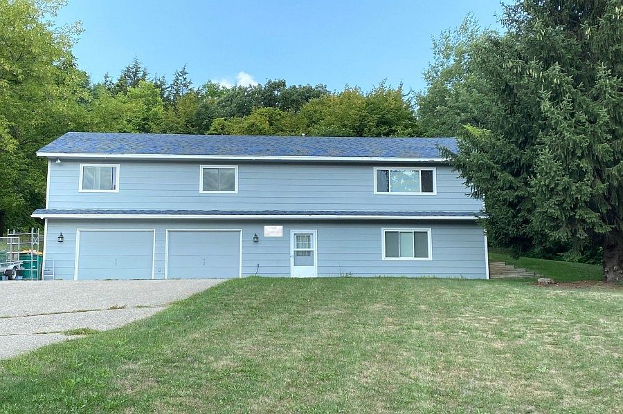 1st image of 14088 Jonathan Carver Pkwy