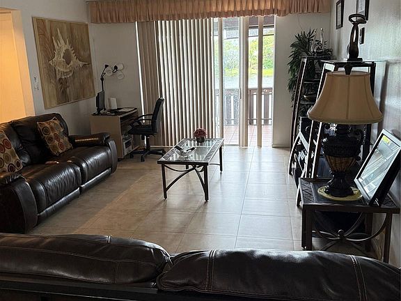 3rd image of 3710 Inverrary Drive #3T