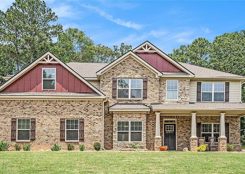 1st image of 381 Homestead Cir