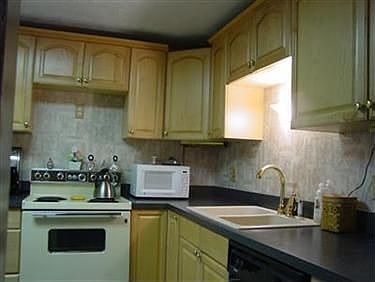 5th image of 7378 Willowrun Dr Unit B