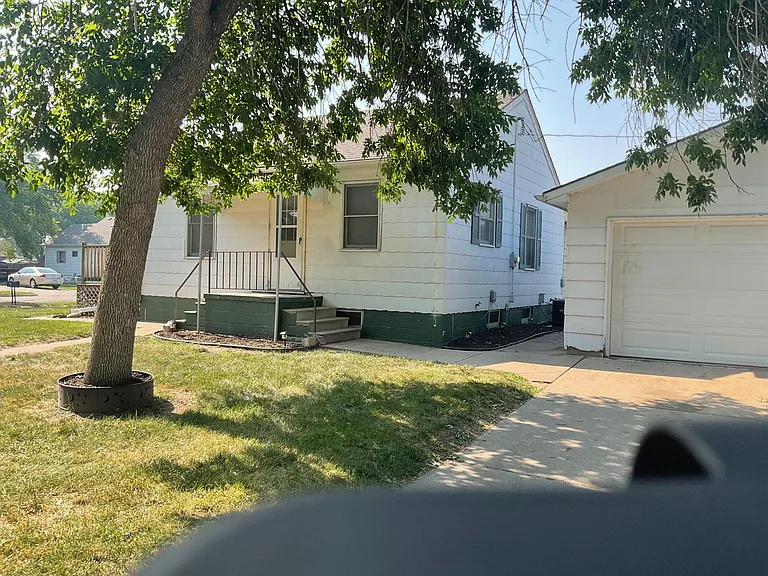 1665 N C St — Photo 5