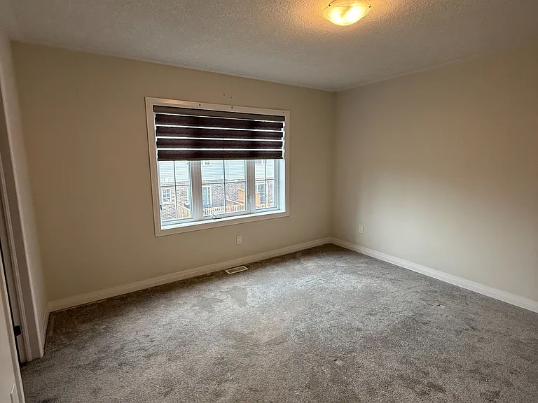 311 Woolwich St #16 — Photo 8