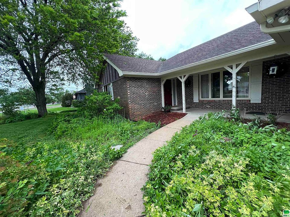1st image of 1560 Fair Meadow Ln