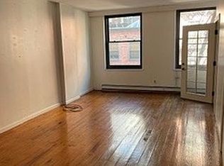 271 Water St #3F, New York, NY 10038