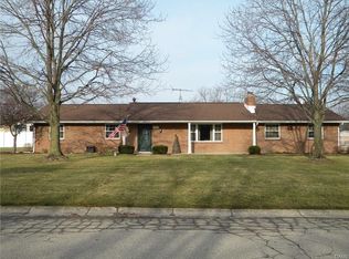 5870 Silver Dr, Tipp City, OH 45371