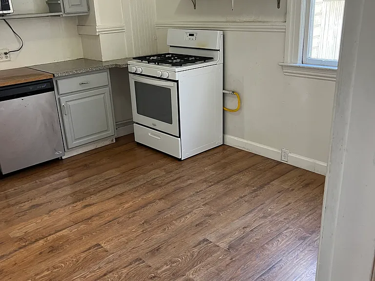 455 Spruce St #455 — Photo 11