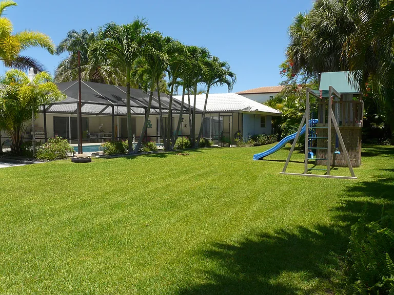 1120 SW 15th St — Photo 14