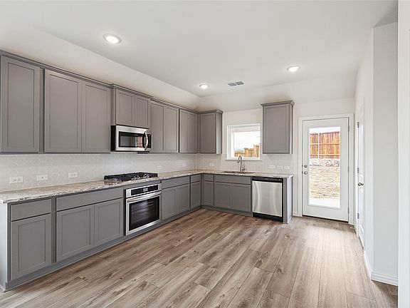 7th image of this home